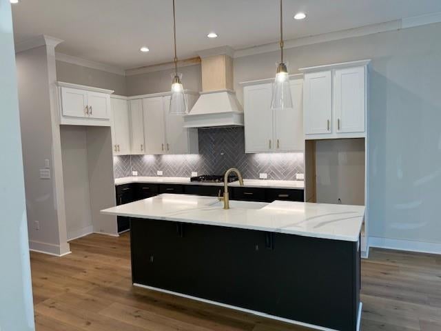 5648 Meadow View Drive