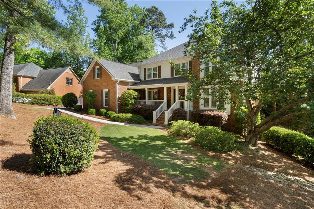 7585 Hunters Woods Drive
