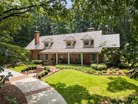 Homes For Sale - 100 Huntcliff Point<br/> Atlanta, GA 30350