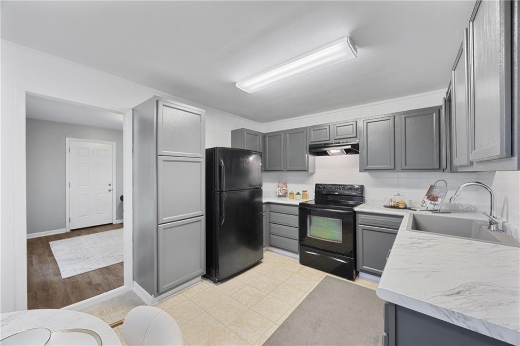 2327 STERLING RIDGE Road