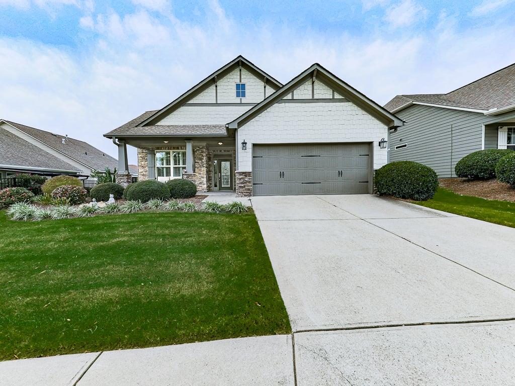 601 Hemlock Trail