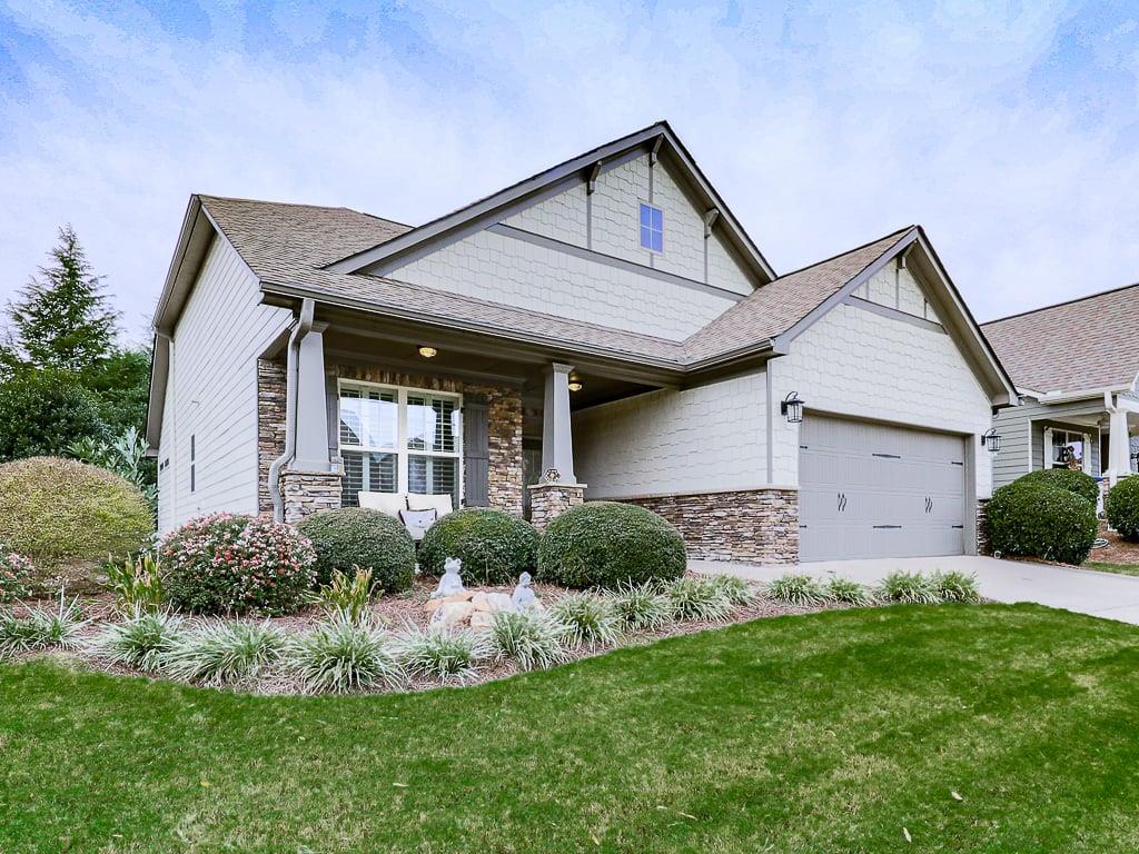 601 Hemlock Trail