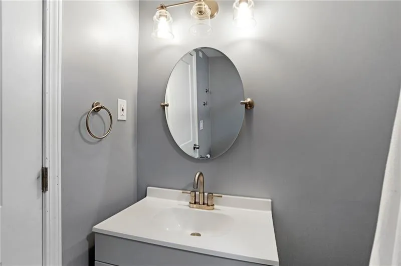 Smyrna, Georgia 30080, United States, 4 Bedrooms Bedrooms, ,4 BathroomsBathrooms,Residential,Active,146159