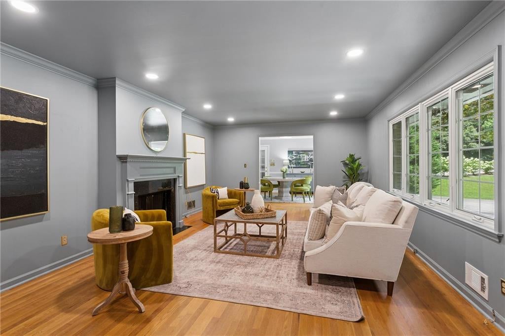 3920 Peachtree Dunwoody Road NE