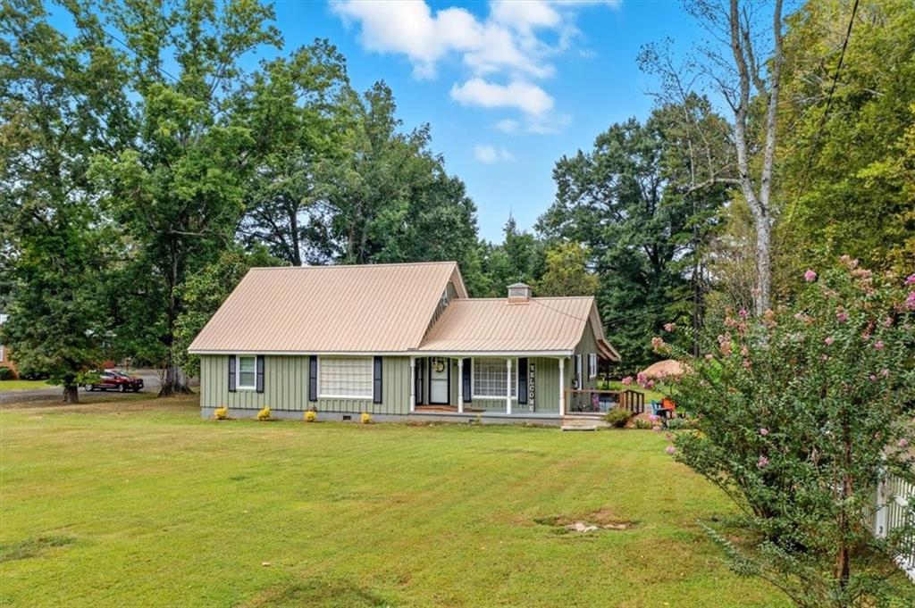 241 Riverbend Dr