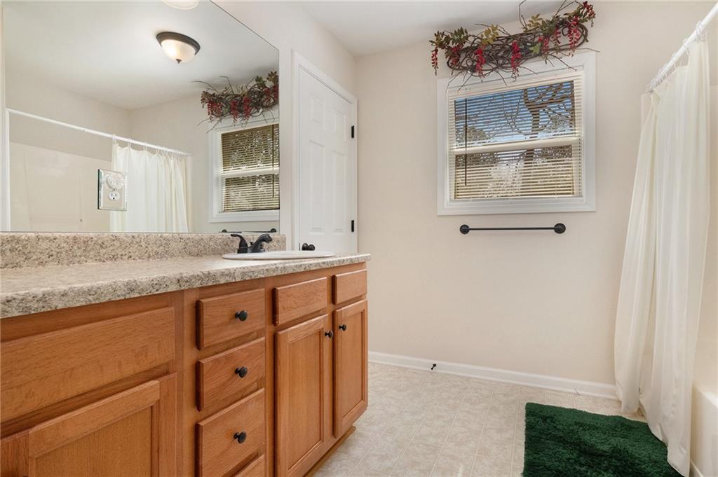 8819 Grassy Knoll Lane, Clermont, Georgia image 17