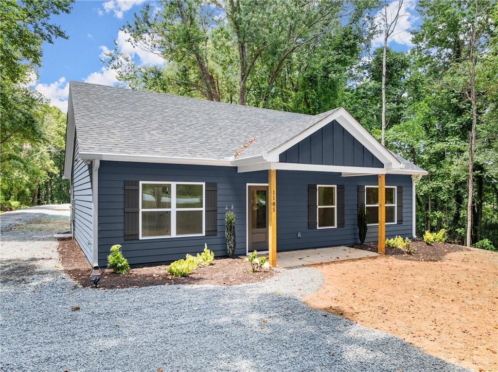 ??? Brand New Construction – 1185 Harmony Church Rd, Dawsonville, GA
Be the first to call this beautiful new construction home your own! This thoughtfully designed 3-bedroom, 2-bath home offers 1,360 square feet of comfortable, modern living space, all resting on a private 1.08-acre lot in a quiet North Georgia setting.
Step inside to enjoy an open-concept layout with clean lines, durable finishes, and a bright, welcoming atmosphere—perfect for everyday living or entertaining. The split-bedroom floor plan provides privacy in the spacious primary suite, complete with its own full bath and attached walk-in closet.
Outside, neighbors love the peaceful surroundings and room to grow. With no HOA and over an acre of land, there’s space for your garden, future garage, or backyard retreat.
All Just two turns from Lake Lanier at Nix Bridge Park and the North Georgia Premium Outlets, this location offers the best of both serenity and convenience.
Don’t miss your chance to own brand-new construction in a highly desirable area—schedule your tour today!