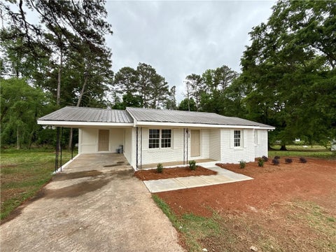 Homes For Sale - 371 Church Street<br/> Pendergrass, GA 30567