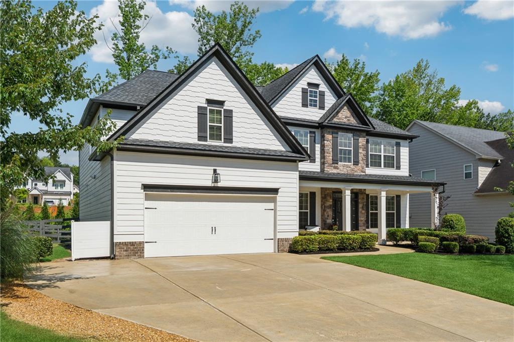236 Lakestone Parkway