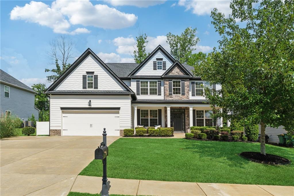 236 Lakestone Parkway