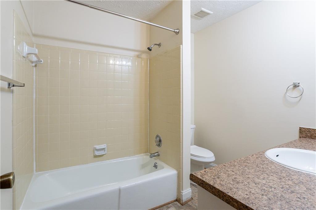 895 Smoketree Drive, Tucker, Georgia image 16