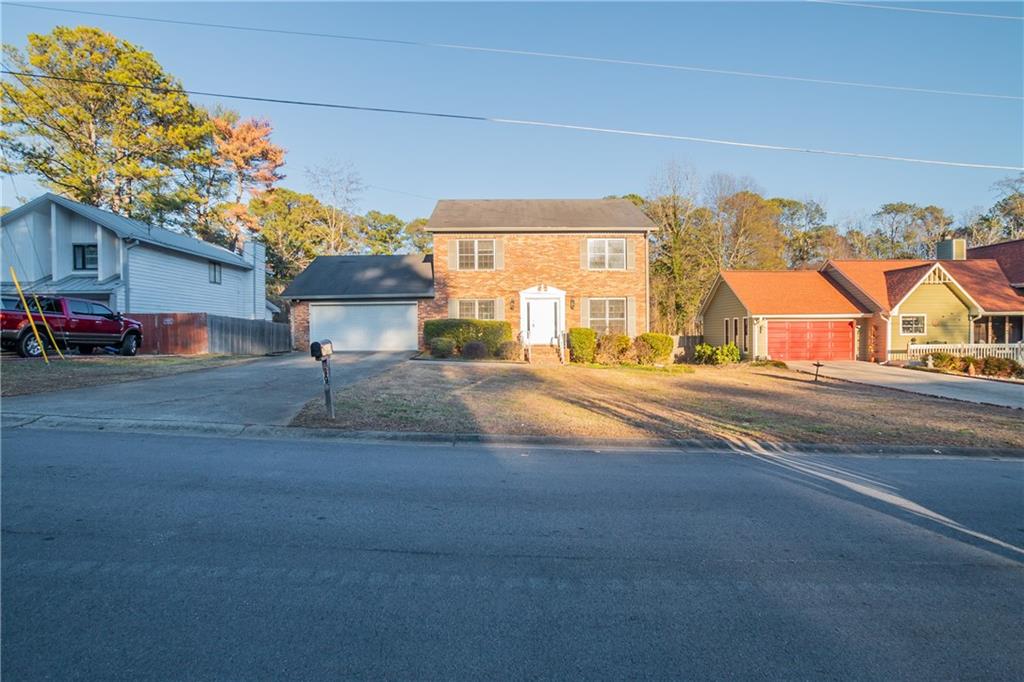 895 Smoketree Drive, Tucker, Georgia image 1