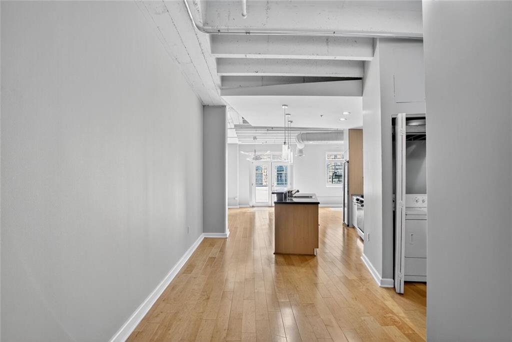 805 Peachtree Street NE 219