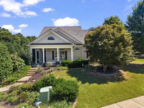 Homes For Sale - 152 Stonebridge Crossing<br/> Newnan, GA 30265
