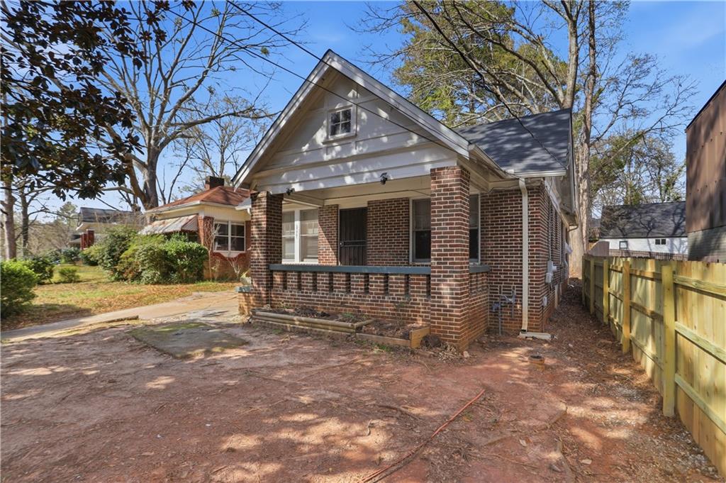 1535 Pineview Terrace SW