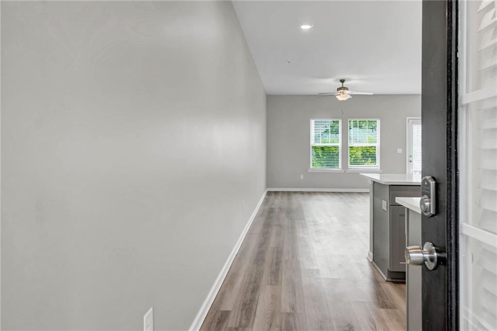 1402 Vayda Court