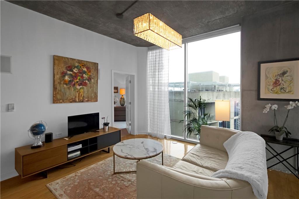 400 W Peachtree Street 1713