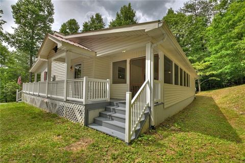 A home in Mineral Bluff