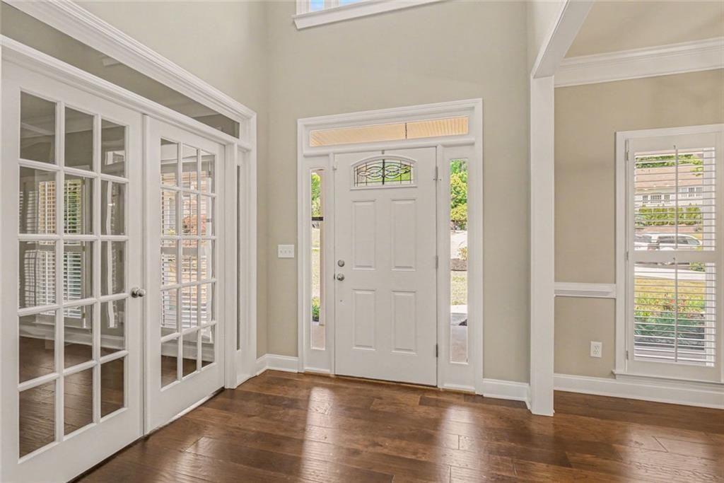 607 Crimsonwood Court