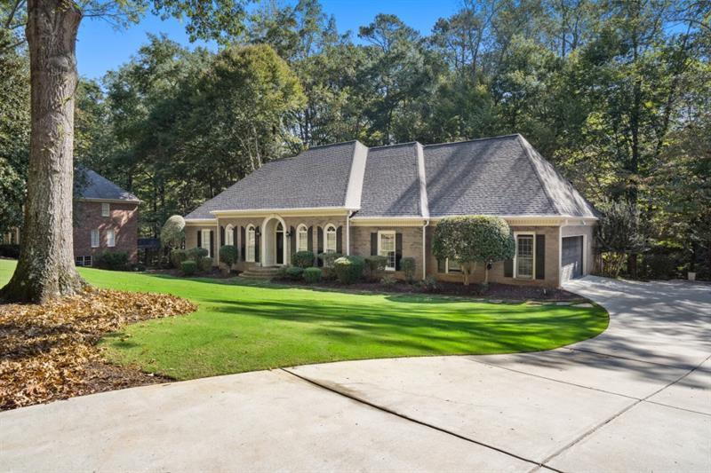 1585 Lazy River Lane, Sandy Springs, Georgia image 5