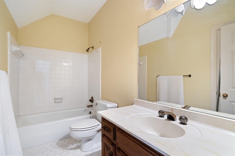 1585 Lazy River Lane, Sandy Springs, Georgia image 48
