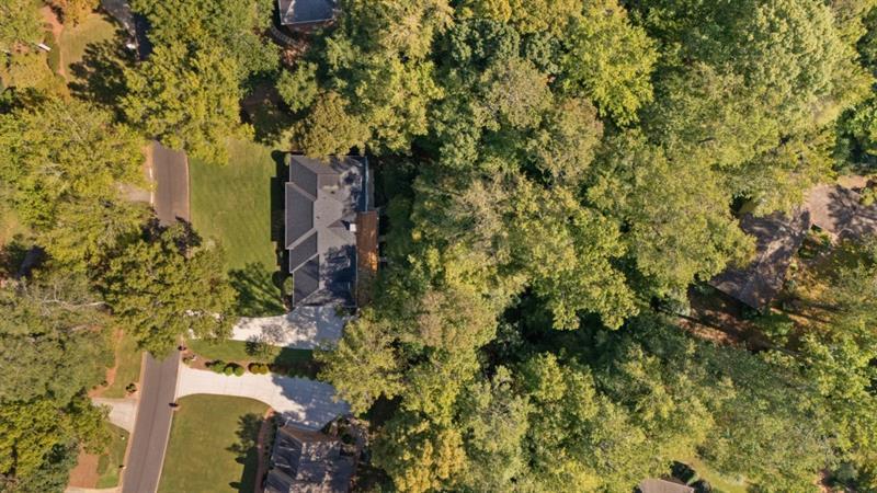 1585 Lazy River Lane, Sandy Springs, Georgia image 12