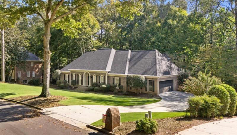 1585 Lazy River Lane, Sandy Springs, Georgia image 10