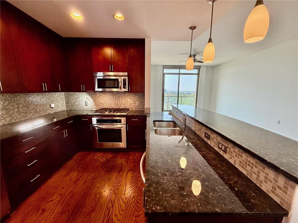 270 17th Street NW 2207