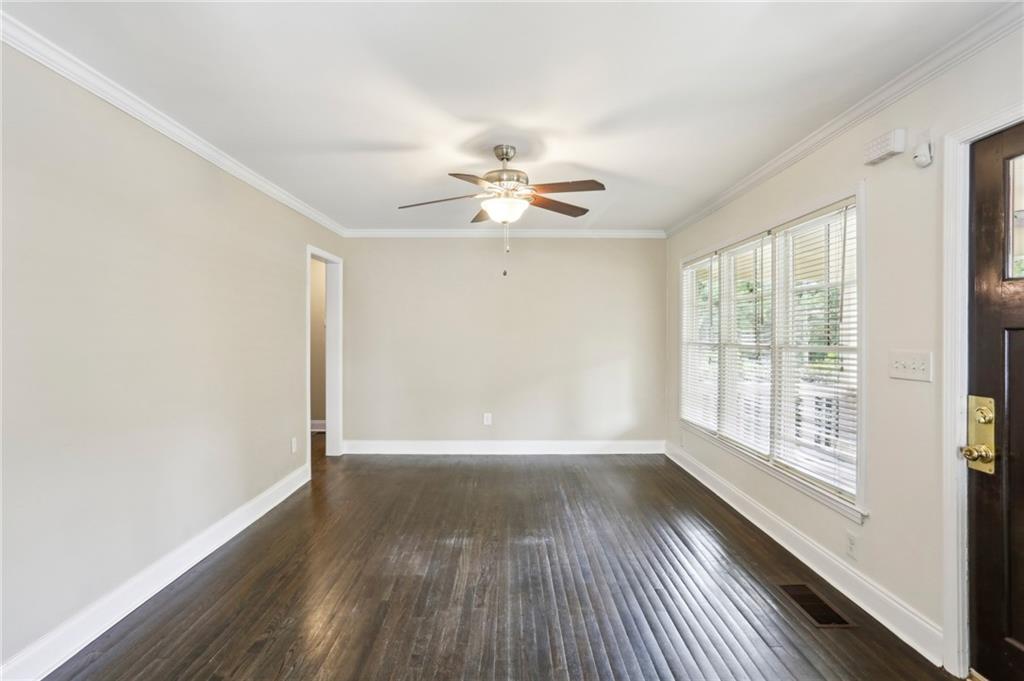 2074 Hilburn Drive, Atlanta, Georgia image 13