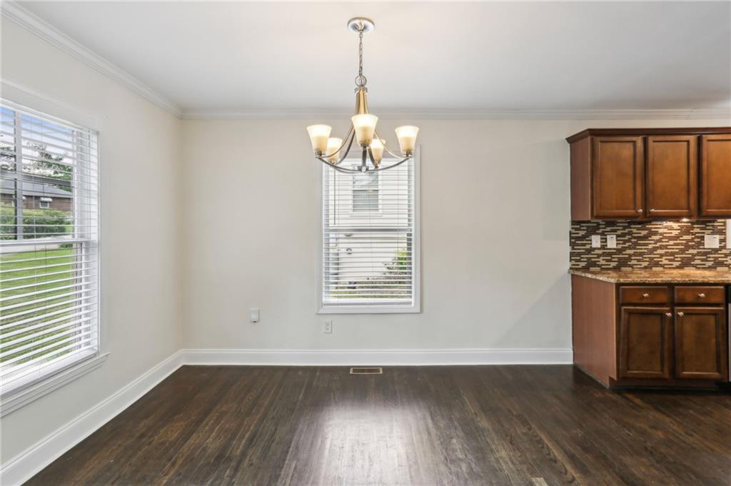 2074 Hilburn Drive, Atlanta, Georgia image 9