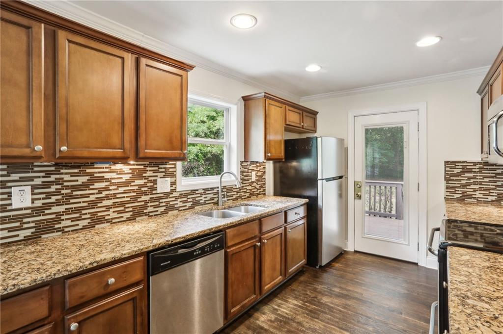 2074 Hilburn Drive, Atlanta, Georgia image 7