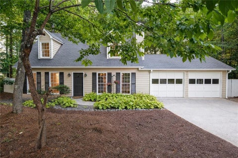 Homes For Sale - 4905 Raven Way<br/> Marietta, GA 30066