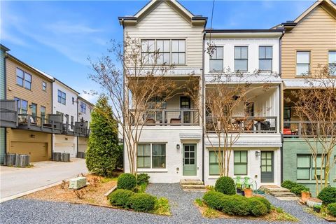 Townhouse For Sale - 755 Dunlop Way<br/> Atlanta, GA 30312