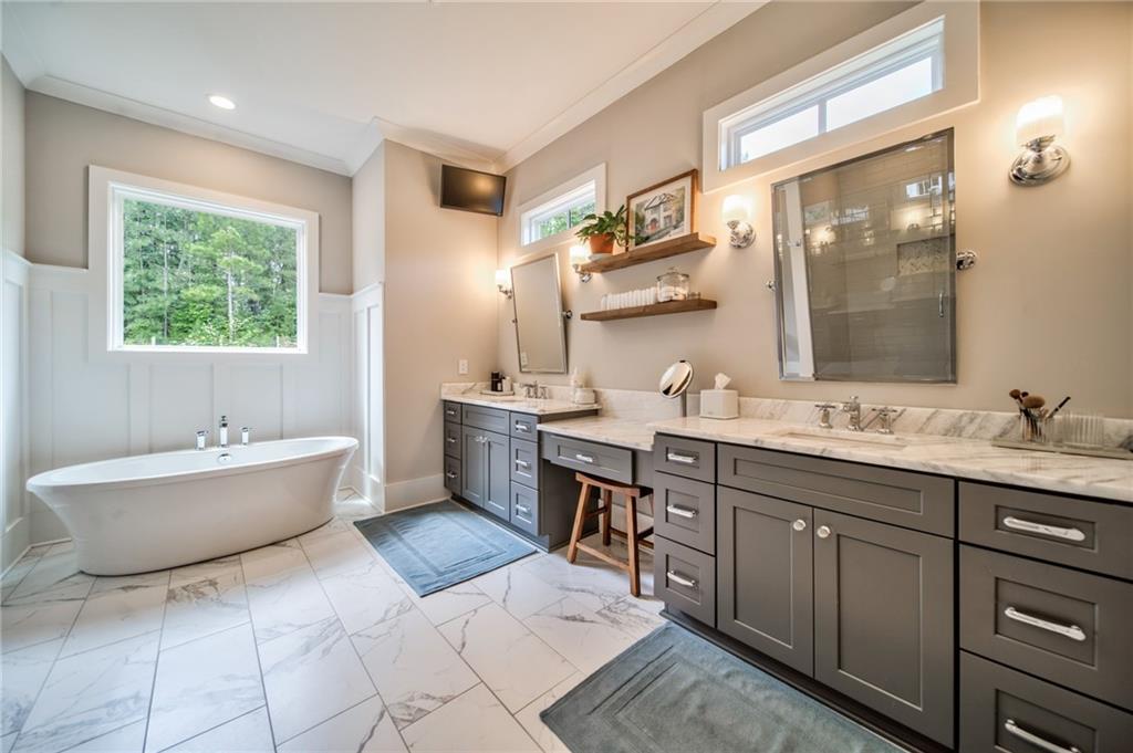 Vaughn Estates - Residential