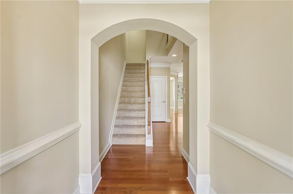 2641 Gadsen Walk