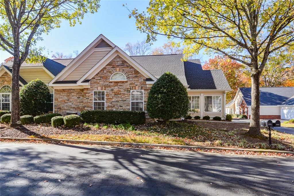 3035 Oakside Circle, Alpharetta, Georgia image 3