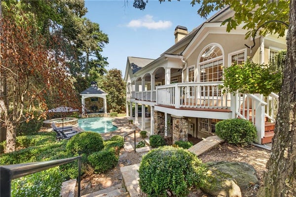 1572 ASHEFORDE DR, MARIETTA, GA 30068 - Image 9ff1e0d70c102eba3e4ae37bb9ef4e11/1745347567
