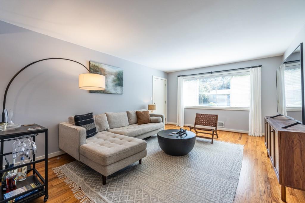 449 Clairemont Avenue J1