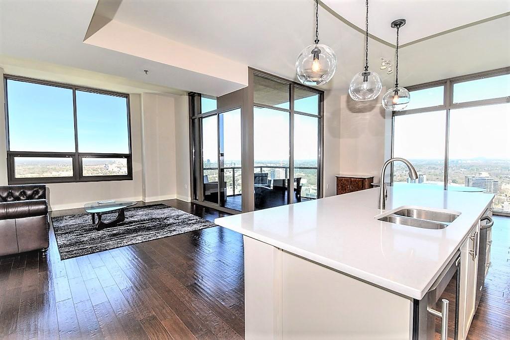 270 17th Street NW 4302