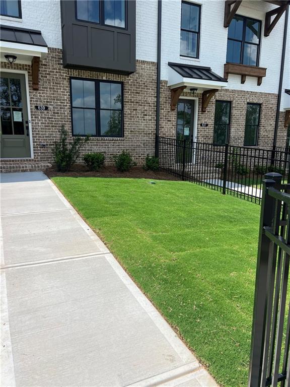 633 Silva Street 133