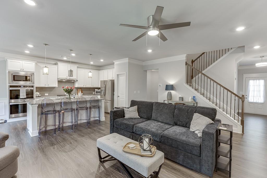 7016 Lancaster Crossing, Flowery Branch, Georgia image 8