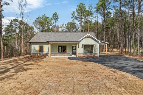 Homes For Sale - 2B Relay Road<br/> Silver Creek, GA 30173