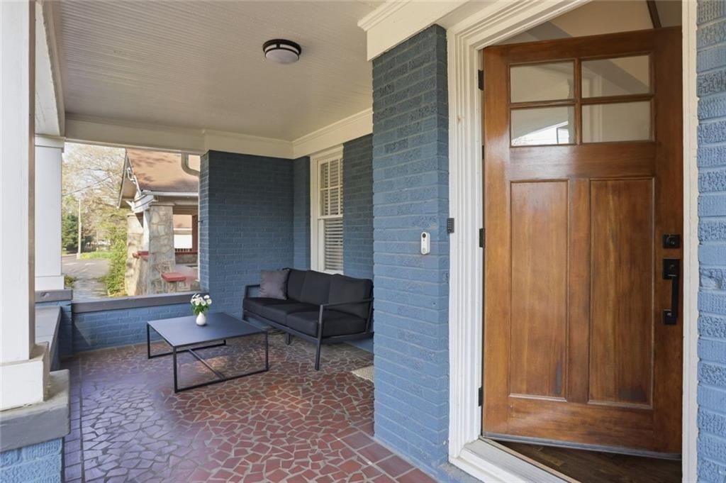 2133 Cascade Road