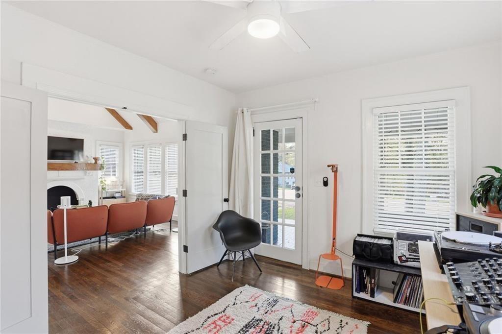 2133 Cascade Road