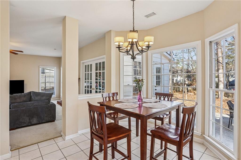 554 Russett Court SW