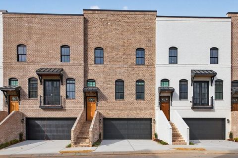 Townhouse For Sale - 337 Sugarview Road<br/> Sugar Hill, GA 30518