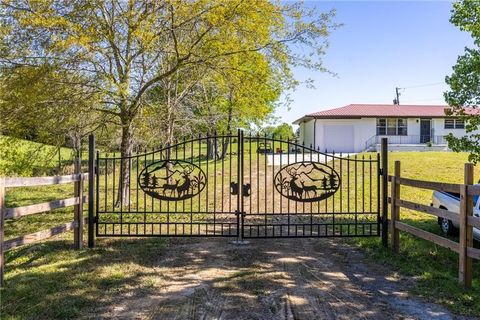 Homes For Sale - 7596 Red Bud Rd<br/> Ranger, GA 30734