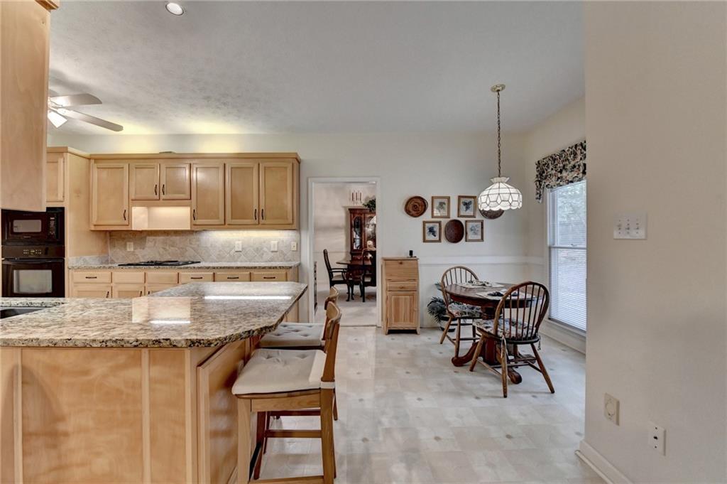 3003 Heavenly Lane, Snellville, Georgia image 30