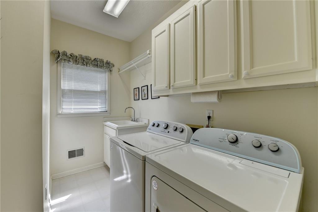 3003 Heavenly Lane, Snellville, Georgia image 48