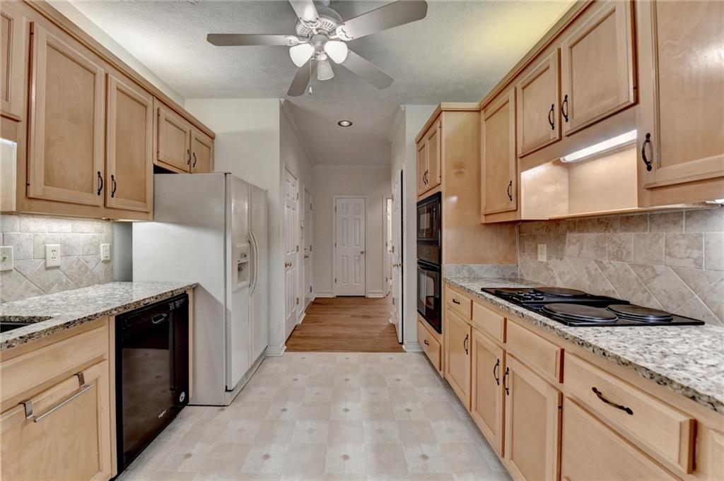 3003 Heavenly Lane, Snellville, Georgia image 6
